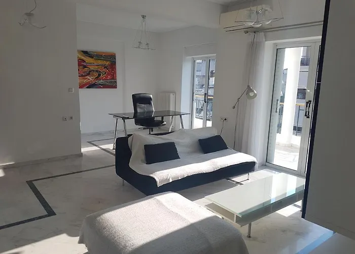 Nn Larisa Deluxe Apartment